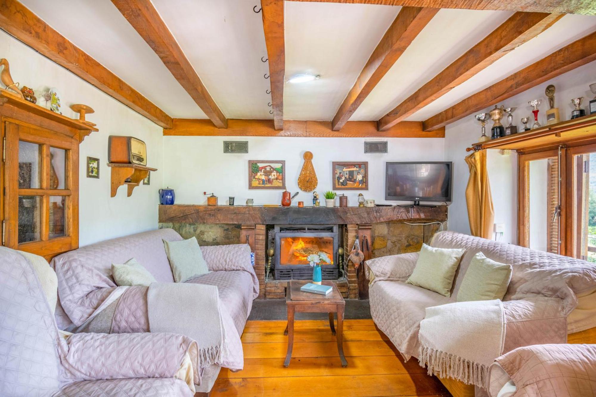 Casa Rural Arotzenia, Hogar Rustico En Pleno Valle De La Ulzama Lizaso Екстер'єр фото