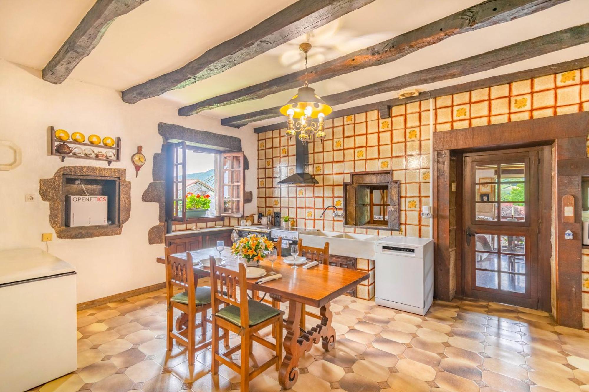 Casa Rural Arotzenia, Hogar Rustico En Pleno Valle De La Ulzama Lizaso Екстер'єр фото